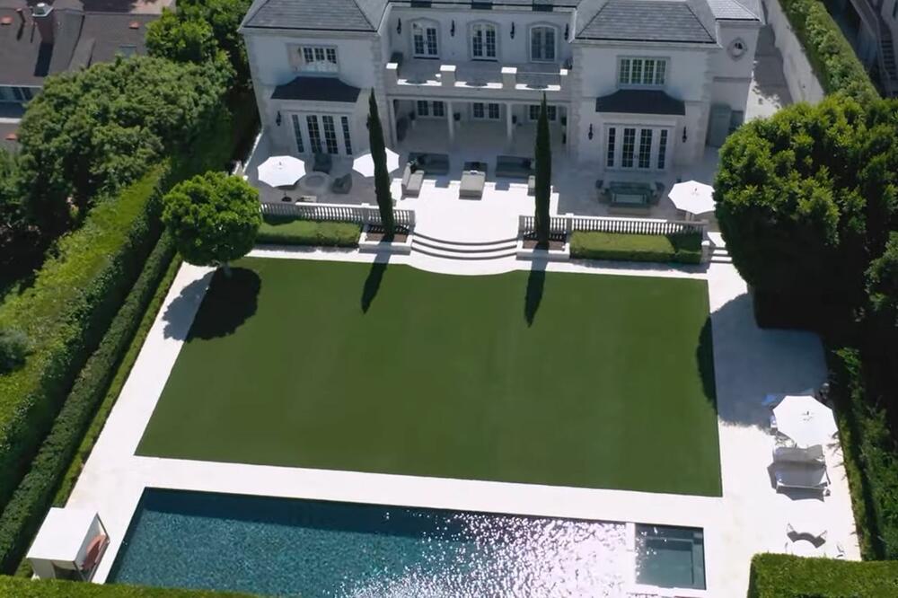 KRALJ P*RNOGRAFIJE KONAČNO PRODAO LUKSUZNU VILU: Kupci će vas IZNENADITI (VIDEO)