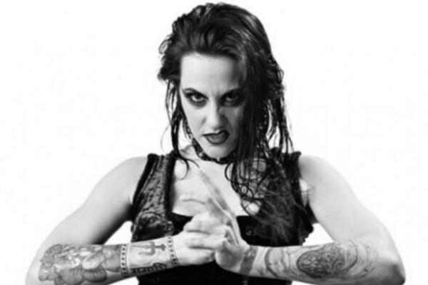 TUŽNA VEST IZ AMERIKE: Iznenada umrla Defni Unger, "Kraljica vriska"!