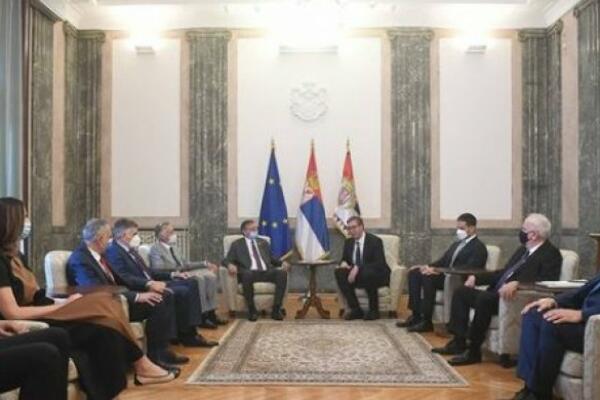 PRESEDNIK VUČIĆ PRIMIO DELEGACIJU EVROPSKE ODBOJKAŠKE KONFEDERACIJE: Srbija nanizala 23 uzastopne pobede!