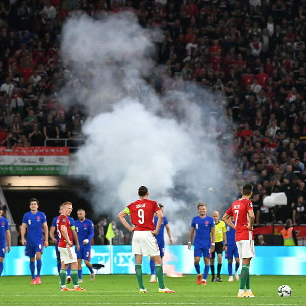 OČEKIVALI SU TO: FIFA pokreće istragu zbog RASIZMA mađarskih navijača, oglasio se i premijer Britanije!