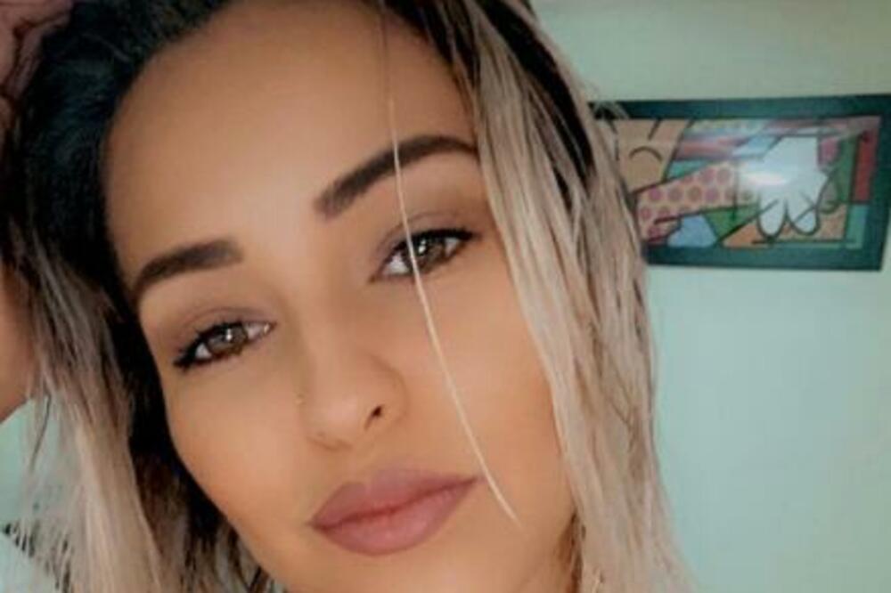 AS SITIJA JE GOL ZA ENGLESKU POSVETIO NJOJ: Lepotica je tragično preminula samo 2 dana ranije! (FOTO)