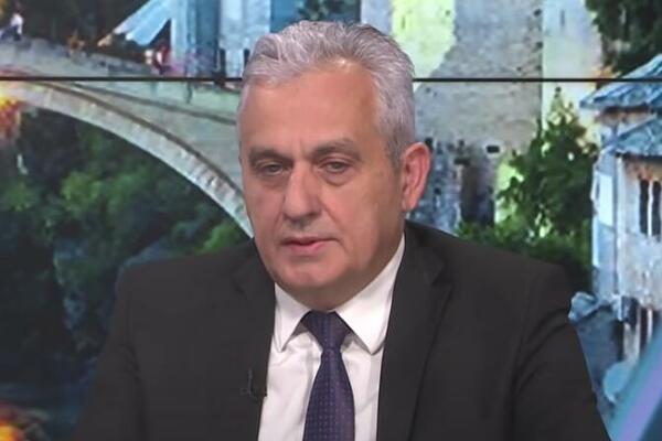 TUGA: Preminuo Ljubo Bešlić