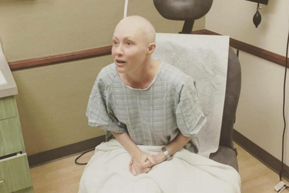 SPREMNA JE ZA ODLAZAK I NE BOJI SE SMRTI: Poznatoj glumici ZDRAVLJE pogoršano - kancer je izjeda!