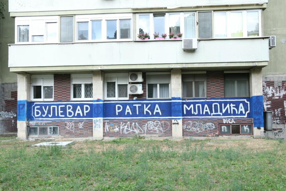 Ratko Mladić, Grafiti