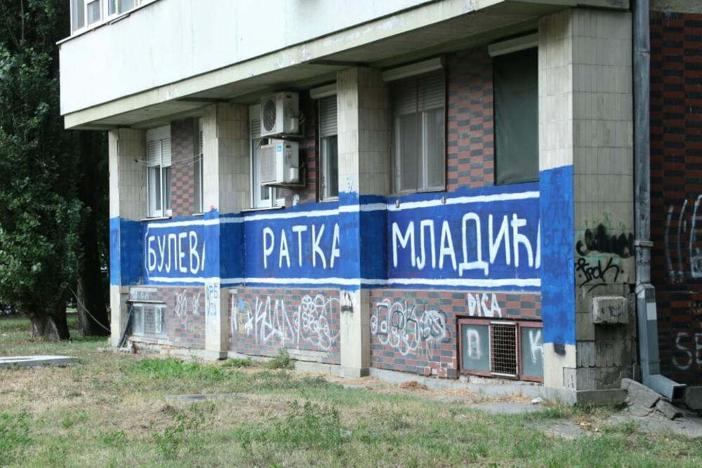 Ratko Mladić, Grafiti