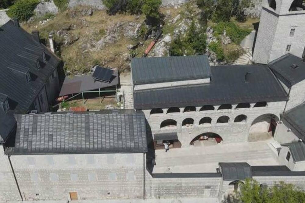 BURA SE NE STIŠAVA OKO OVOG CETINJSKOG MANASTIRA: Od neprocenjive je važnosti, u njemu je sačuvana i KRUNA kralja