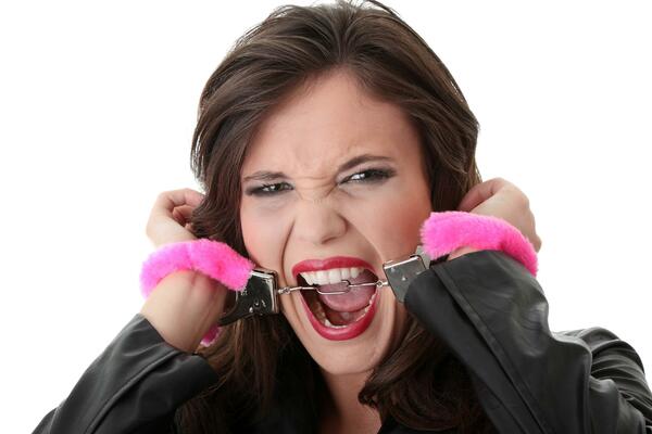 OVIM HOROSKOPSKIM ZNAKOVIMA JE SAMO SE*S U GLAVI: Kad vas pogledaju ŽELE SAMO TO, ne biraju ni MESTO NI VREME