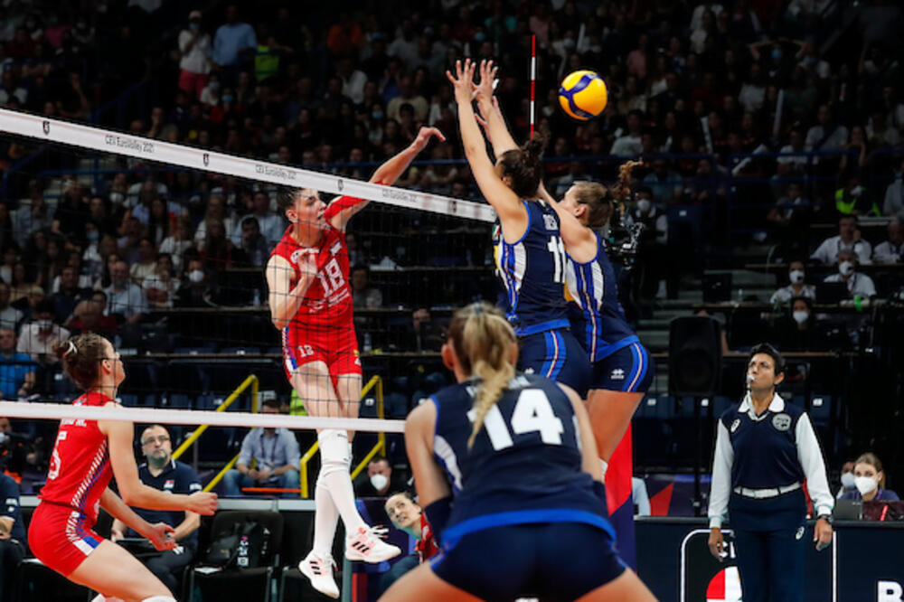 SRBIJA ZAUSTAVLJENA U FINALU: Egonu nosila Italiju do titule evropskog prvaka (VIDEO+FOTO)