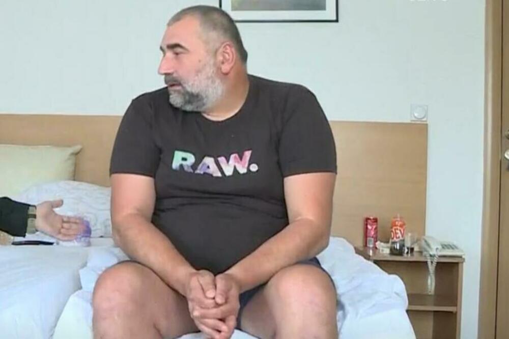 MIKI VIŠE NIJE U KUPINOVU! SA PORODICOM SE PRESELIO U DRUGI GRAD, POKREĆE SOPSTVENI BIZNIS: Evo kako živi pčelar!