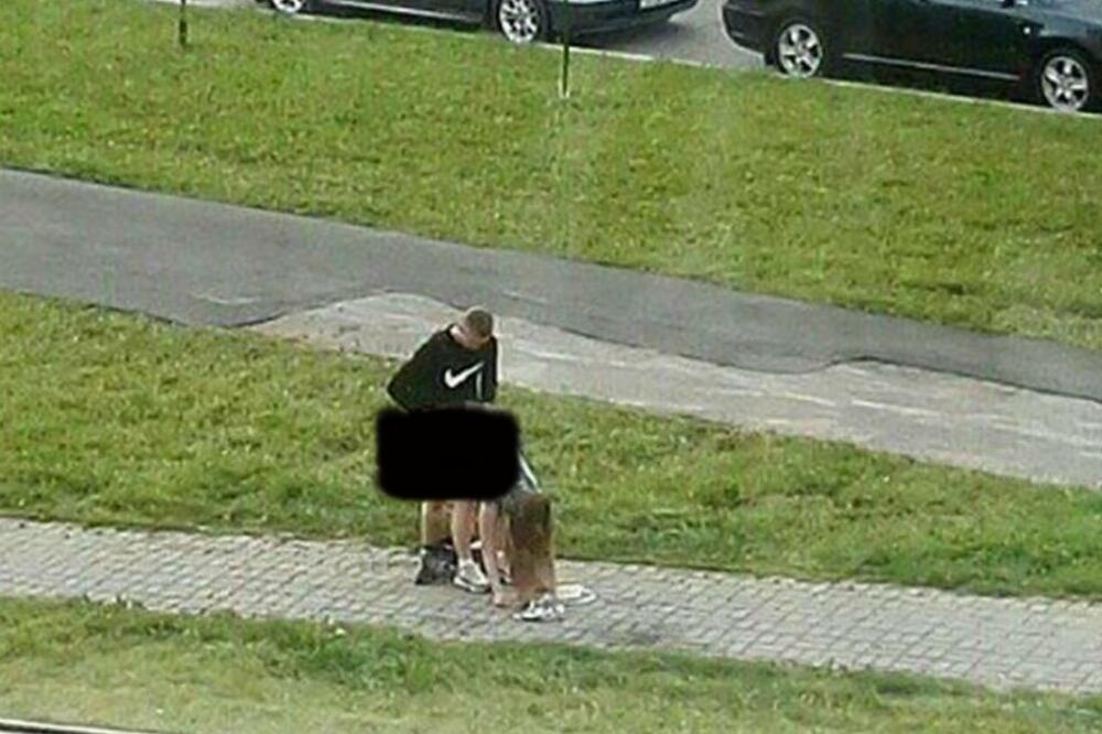 DIVLJE VOĐENJE LJUBAVI NASRED ULICE BEZ BLAMA: Toliko se na*alili, da nisu marili za prolaznike!