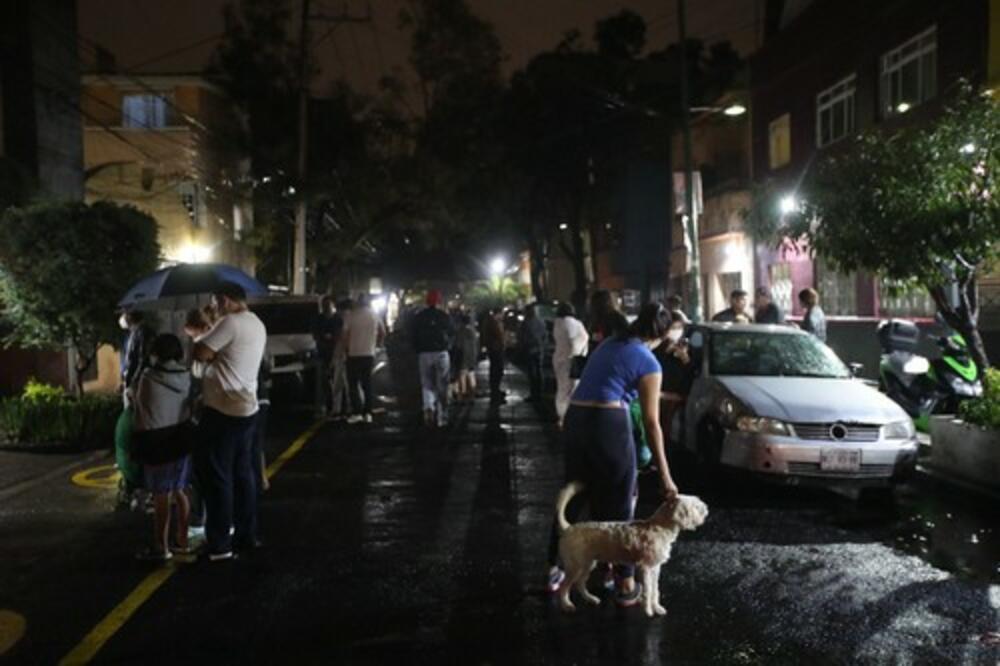 TRI ZEMLJOTRESA POGODILA SLOVENIJU: Epicentar je bio 90 kilometara jugoistočno od Ljubljane