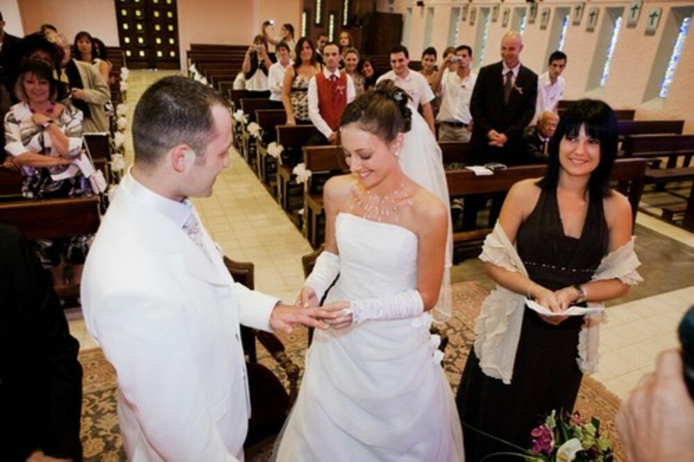 JOVICA TRAŽI ŽENU, ALI JE POSTAVIO I USLOVE: Njegov OGLAS ZAPALIO MREŽE, "Ako je moguće da bude..."