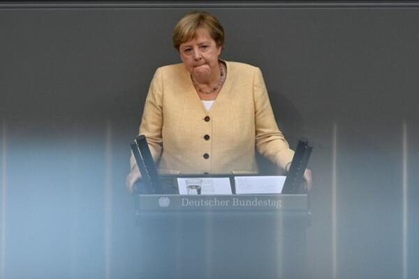 RETKO EMOTIVNA ANGELA MERKEL: Poslednji govor kancelarke u Bundestagu!