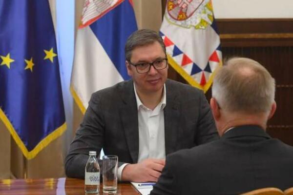 Vučić se sastao sa šefom Misije OEBS Janom Bratuom! (FOTO)