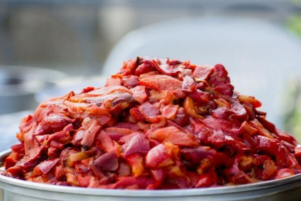 OVO JE TRADICIONALNI RECEPT ZA PINĐUR: Lepši je od AJVARA, celu zimu ćete PROVESTI NA NJEMU (FOTO)