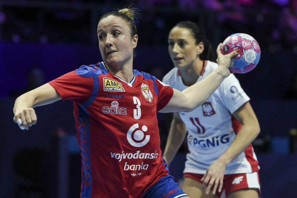 POSLE DUGOG RAZMIŠLJANJA: Katarina Krpež Šlezak saopstila da završava reprezentativnu karijeru (FOTO)