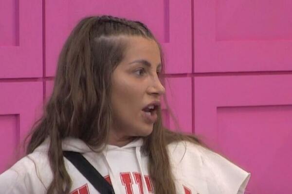 PRIČA SE DA JE OTAC DALILE DRAGOJEVIĆ LOŠE: Šokiran je zbog svega što se dešava, ZDRAVLJE MU JE UGROŽENO?