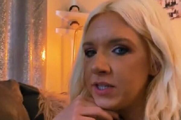 SESTRA ŠOKIRALA SARU VEŠĆU DA SE UDAJE ZA NJENOG BIVŠEG MUŽA: Poruka MAJKE obe ih je zaprepastila!