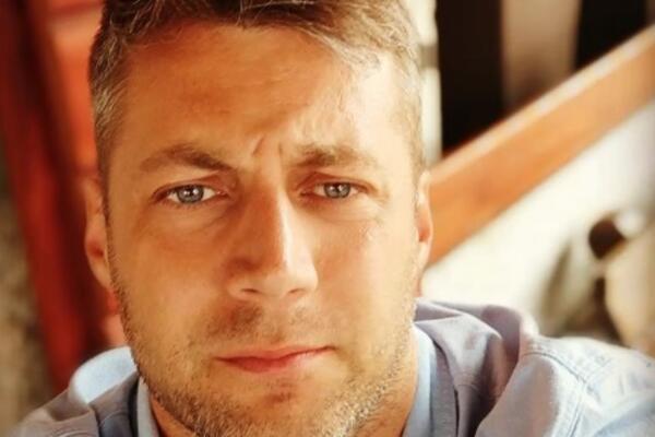 TATA, TREBA DA ČASTIŠ! ŽENA BOJANA LEXINGTONA U DRUGOM STANJU: Pevač VAN SEBE od sreće!