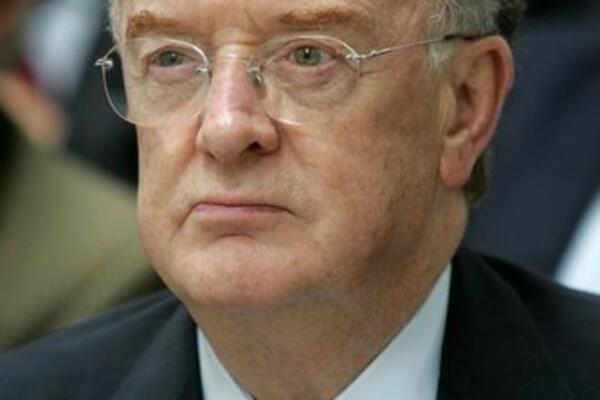 PREMINUO BIVŠI PREDSEDNIK! Svrgnuo VLADU i ušao u ISTORIJU (FOTO)