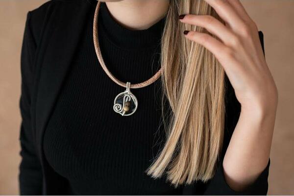 NAKIT ZA SVAKU DAMU: Ukrasite svoj izgled ručno izrađenim narukvicama ili minđušama, za samo 600 dinara!