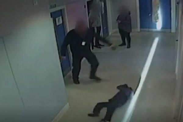 POLICAJAC ILI MONSTRUM? Pogledajte iživljavanje nad AUTISTIČNIM dečakom (10), UZNEMIRUJUĆE (FOTO)