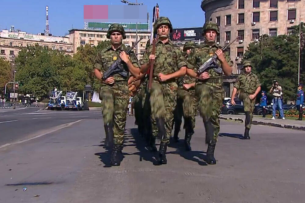 ŠTA MORAJU DA PROĐU ONI KOJI ŽELE DA OBUKU VOJNU UNIFORMU? Samo u ovom trenutku ima preko 300 prijavljenih