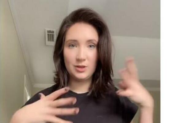 U PRVOM PLANU ONA, PARTNER, PA DETE: Majka svojim KOMENTARIMA razbesnela PRATIOCE, nazivaju je PSIHOPATOM! (VIDEO)