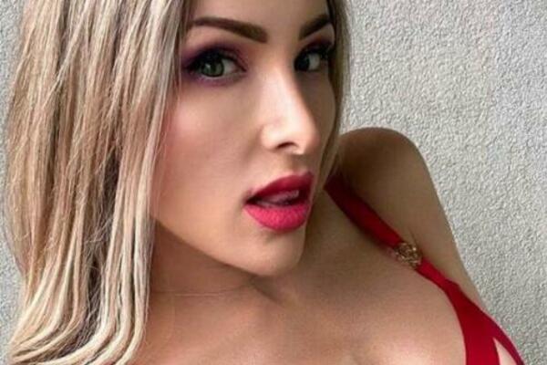 BRUTALNA ESKORT DAMA OTKRILA TAJNE SVOG ZANATA: A tek da vidite njene VRELE FOTKE... KLASIČNA PROVOKACIJA! (FOTO)