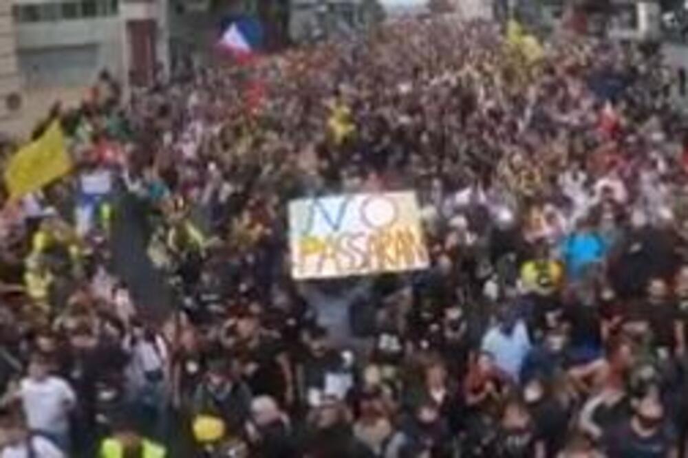 I FRANCUSKA NA NOGAMA: 120.000 demonstranata na ULICAMA! (VIDEO)