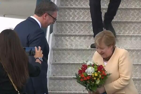 ZAVRŠENO OBRAĆANJE VUČIĆA I ANGELE MERKEL: Zahvalni smo kancelarki, a kod nas zahvalnost ne traje kratko