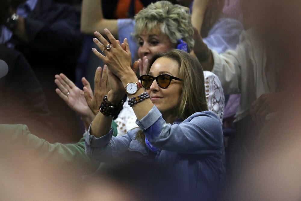 JELENA ĐOKOVIĆ JE IMALA SAMO JEDAN "POROK" U ŽIVOTU: Nije dugo potrajalo, odmah je POVRAĆALA