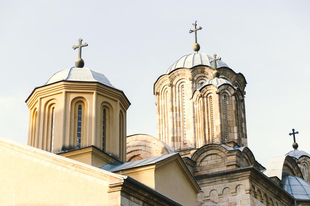 BIVŠA MONAHINJA OTKRILA ŠTA SE DEŠAVA IZA MANASTIRSKIH VRATA, A I ŠTA NOSE ISPOD MANTIJE: Evo zbog čega je POBEGLA