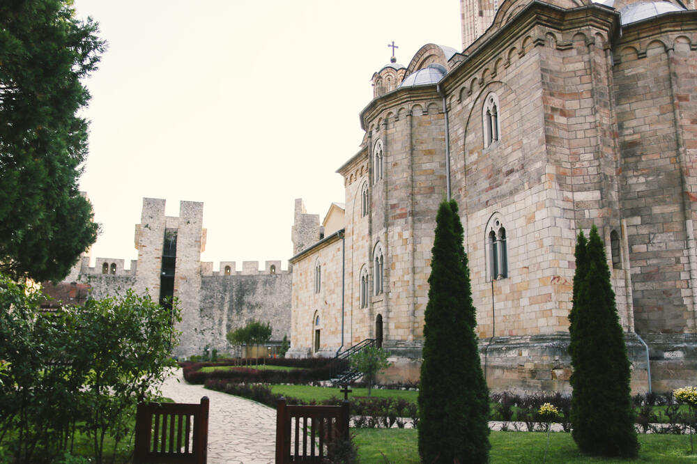 I TURCI SU SE KLANJALI PRED OVOM FRESKOM: Hteli da oskrave srpsku svetinju, a onda im se ukazao NJEGOV LIK! (VIDEO)