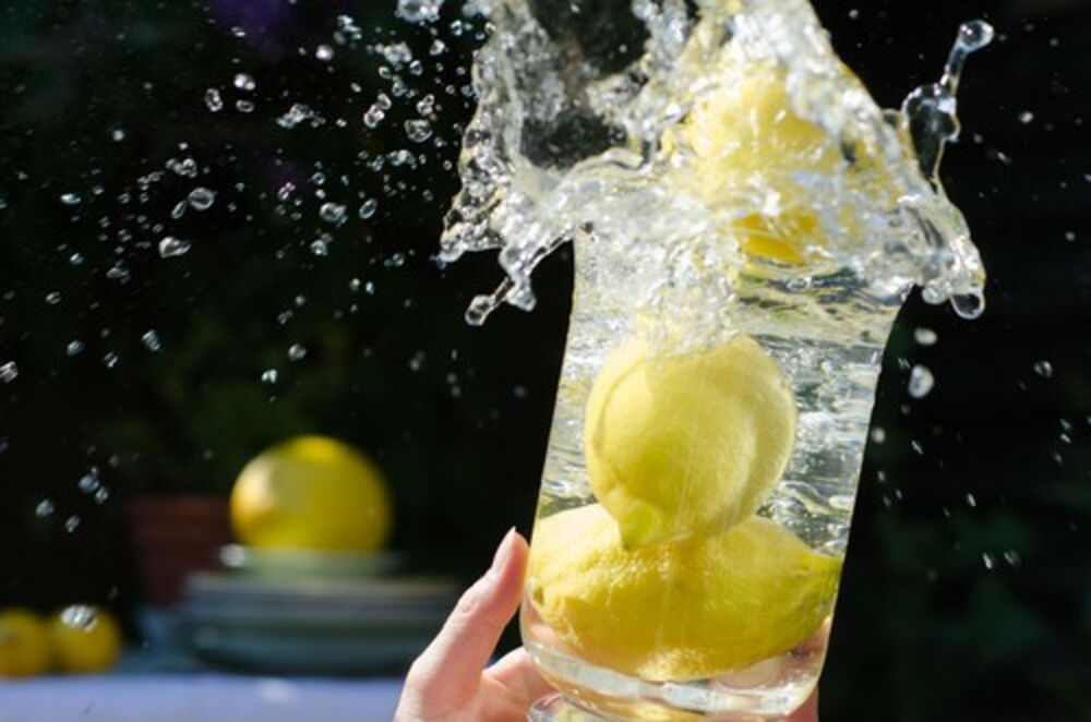 Voda sa limunom