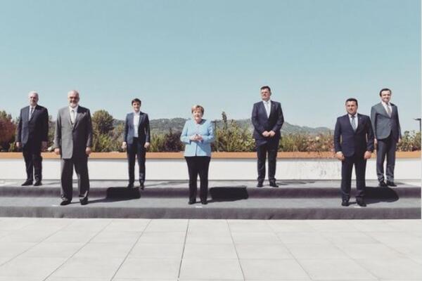 Ana Brnabić sa Merkelovom u Tirani: "Želimo stabilan i povezan region, sa perspektivom za mlade"