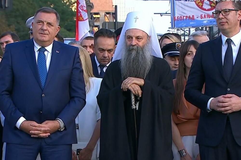 Mi nismo bosanski Srbi, nego smo jednostavno Srbi: Dodik se obratio okupljenom narodu
