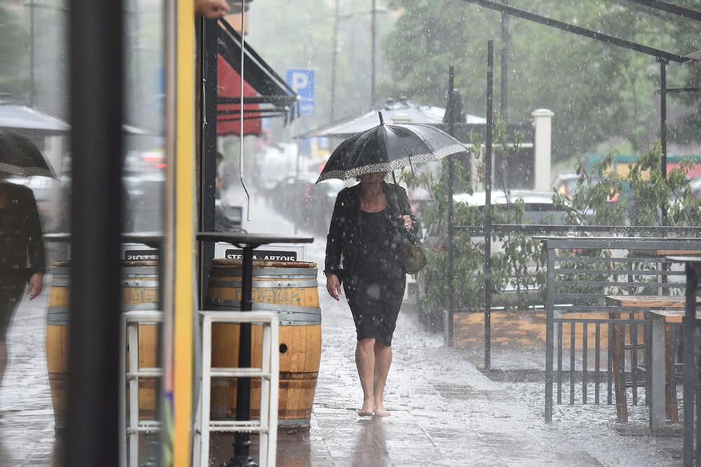 SUTRA ĆE BITI OSETNO SVEŽIJE: Ne izlazite iz kuće bez kišobrana