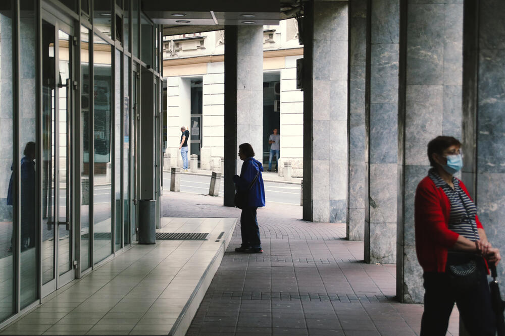 U SLUŽBI NAJSTARIJIH!Ova beogradska opština obezbedila je pomoć penzionerima - POTREBNO JE OKRENUTI 1 BROJ TELEFONA