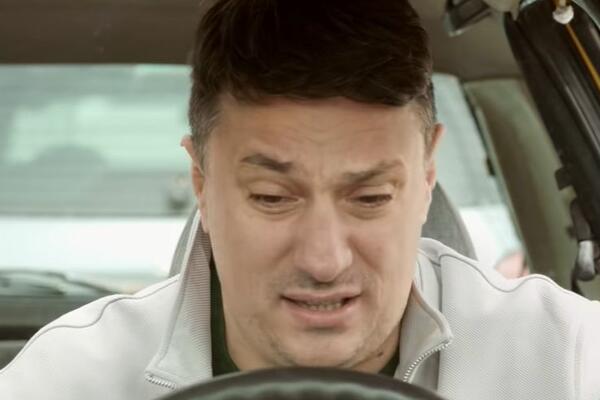 ANDRIJA MILOŠEVIĆ DOTERAN SKORO DO SUZA: Mnogo mu je teško da se oprosti od svog MILJENIKA! (VIDEO)