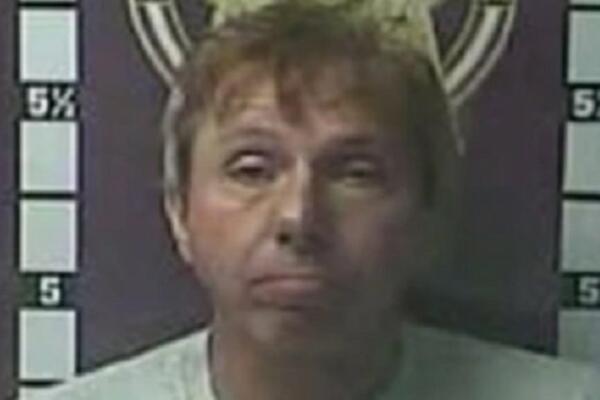 ZAPUCAO SA PROZORA HOTELSKE SOBE: Policajcima dao BIZARNO objašnjenje za taj potez, ostali u ŠOKU!