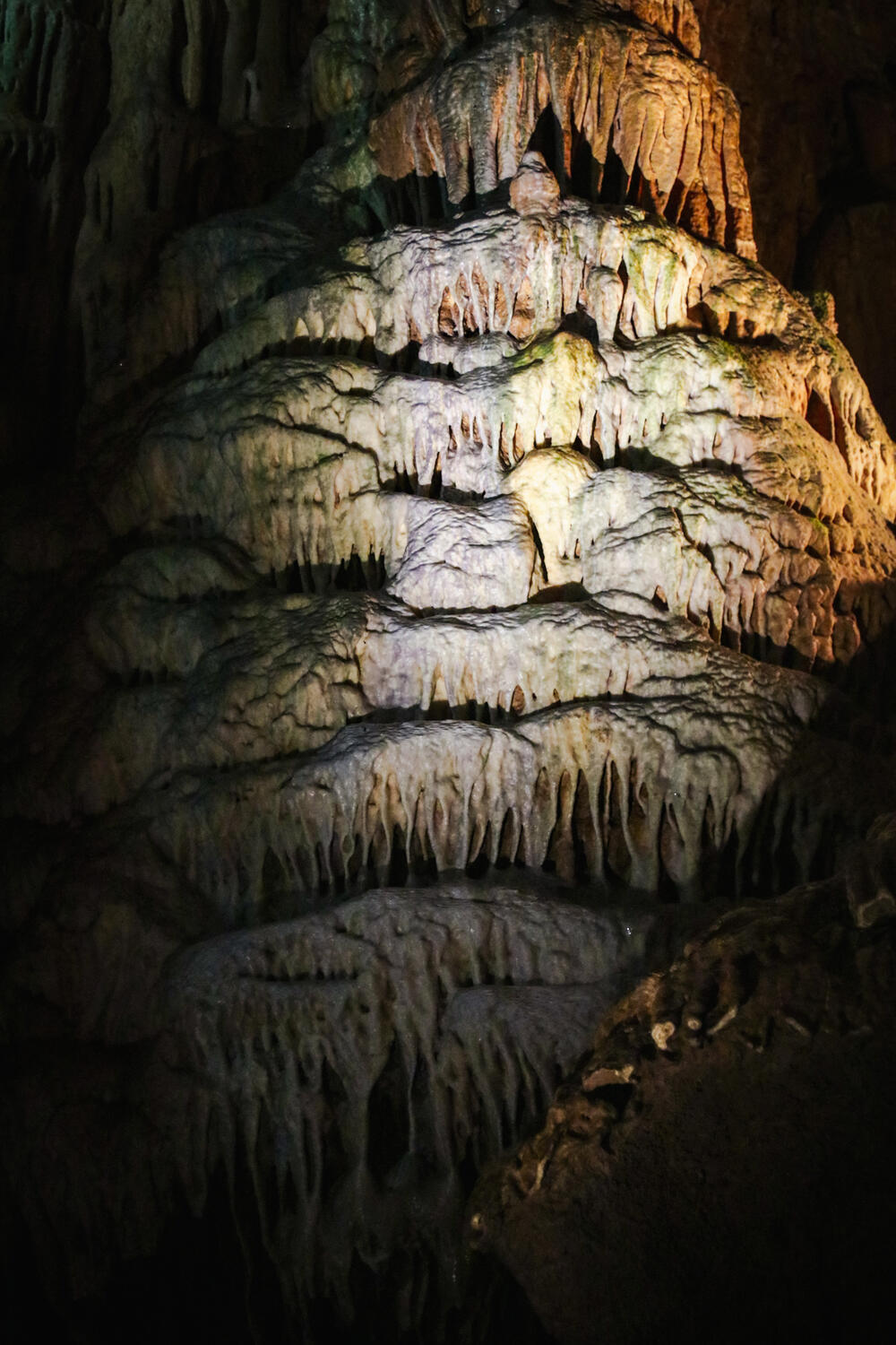 Resavska pećina, Resavska, Dvorane