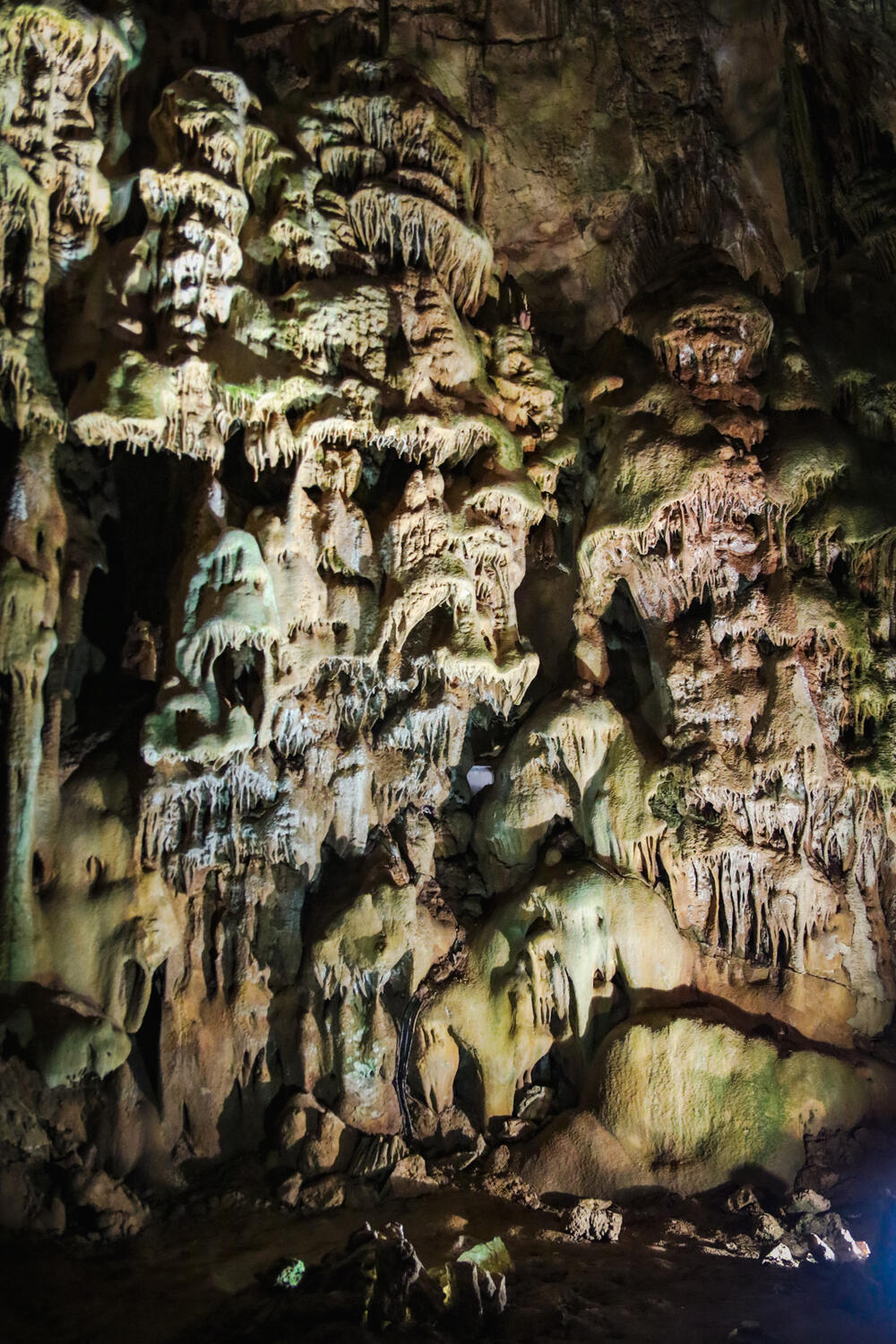 Resavska pećina, Resavska, Dvorane