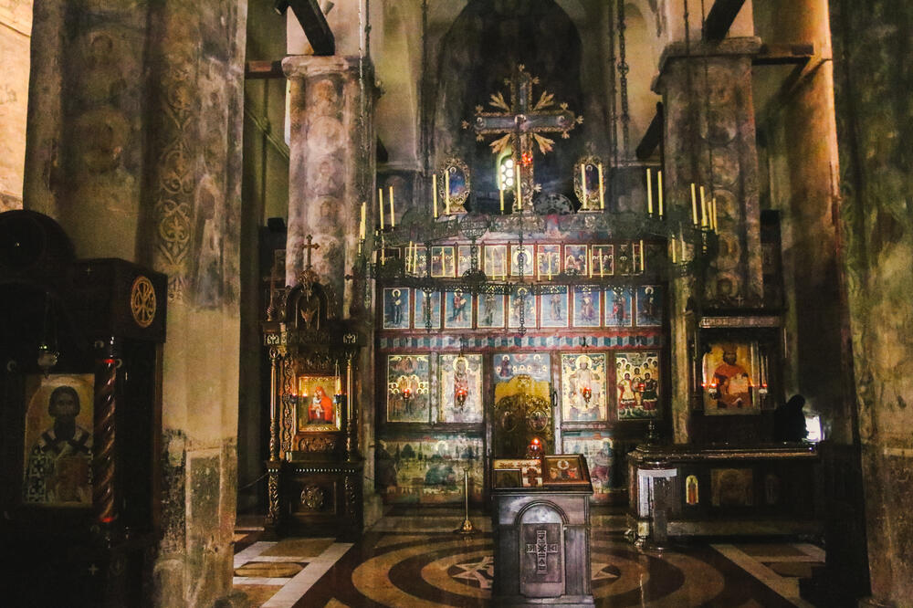 ZA MIR SVOJE DUŠE, SUTRA OBAVEZNO URADITE OVO! Praznujemo jednog od NAJUČENIJIH SVETITELJA