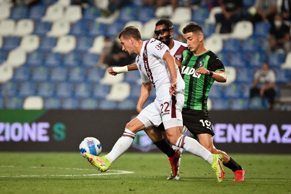 ĐURIČIĆEV SASUOLO PORAŽEN KOD KUĆE: U Engleskoj remi Njukasla i Lidsa (FOTO)