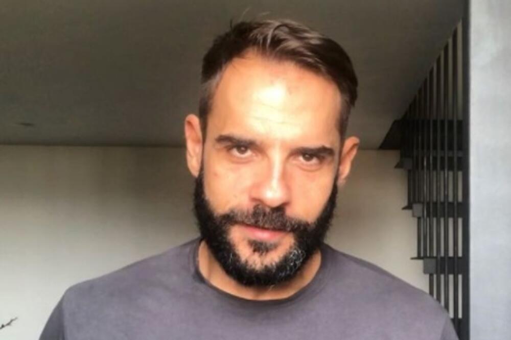 BORIO SE SA 30 KILOGRAMA VIŠKA, A SADA IZGLEDA KAO ZAPETA PUŠKA! Naš glumac trenira 5 PUTA NEDELJNO, ima SISTEM