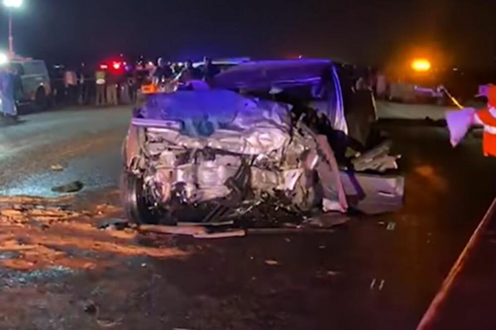 POGINUO GRADONAČELNIK JOHANESBURGA: Ovo je ostalo od njegovih kola! (VIDEO)