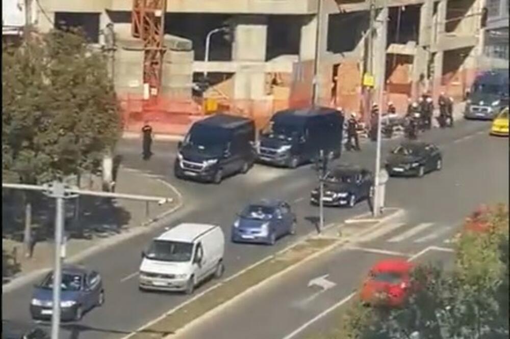 Privedeni NAVIJAČI PARTIZANA: Među uhapšenima i MALOLETNA LICA (VIDEO)