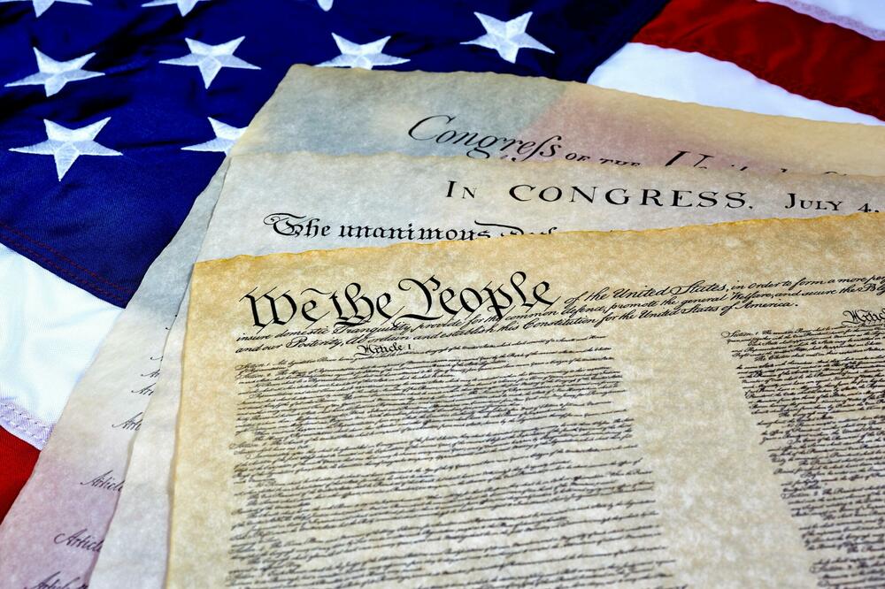 Bogataši će se na aukciji u Americi nadmetati za redak primerak američkog ustava: Cena "PRAVA SITNICA"!