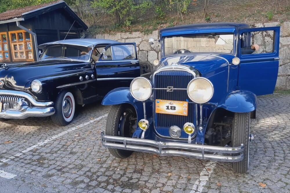 ŠTO SU STARIJI TO SU SKUPLJI! Top 10 automobilskih klasika kojima cena ne pada